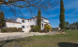 Maison 7 Pièces 199 m² à vendre à Vernègues (13116)