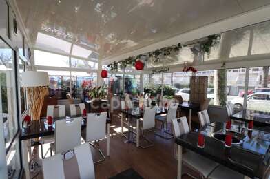 Commerce  239000 €