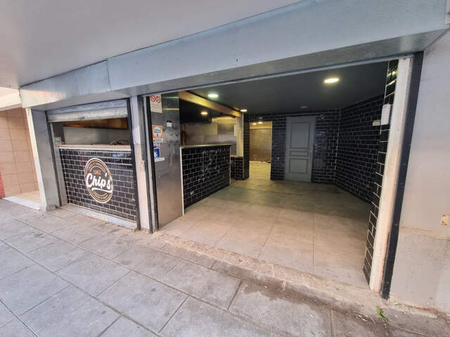 Local commercial 43 m2   Quartier Pasteur / Hôpital Pasteur — photo du bien