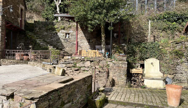 Propri&eacute;t&eacute; 5 pièces  à vendre Connac 12170