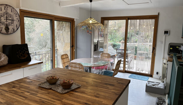 Propri&eacute;t&eacute; 5 pièces  à vendre Connac 12170