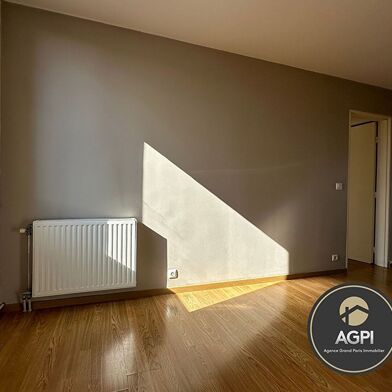 Appartement 4 pièces 275000 €