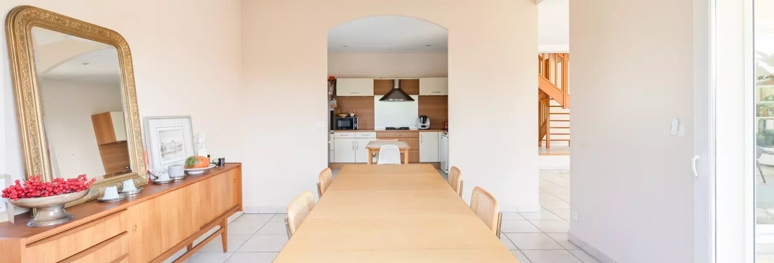 Maison 8 Pièces 193 m² à vendre à Francheville (69340)