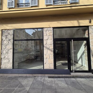 Bureau 2 pièces 2200 €