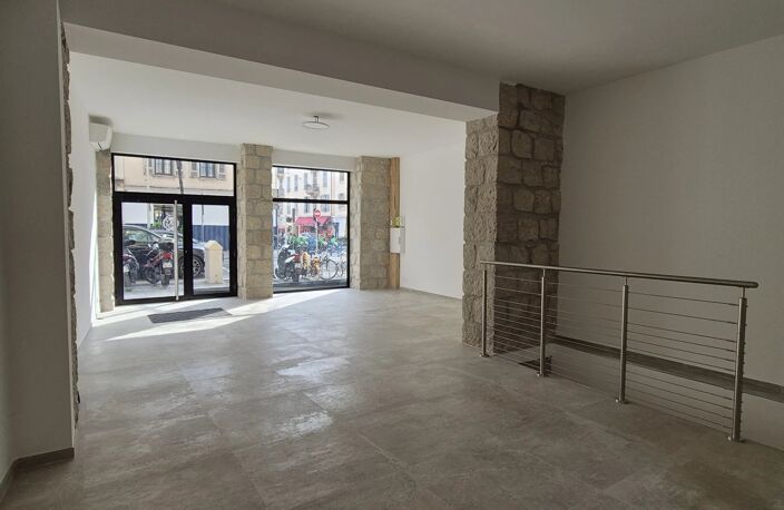 NICE - GAMBETTA - BUREAUX — photo 4