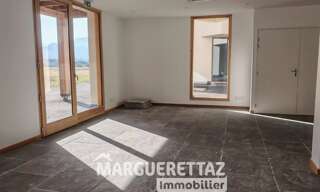 Commerce   m² à vendre à Taninges (74440)