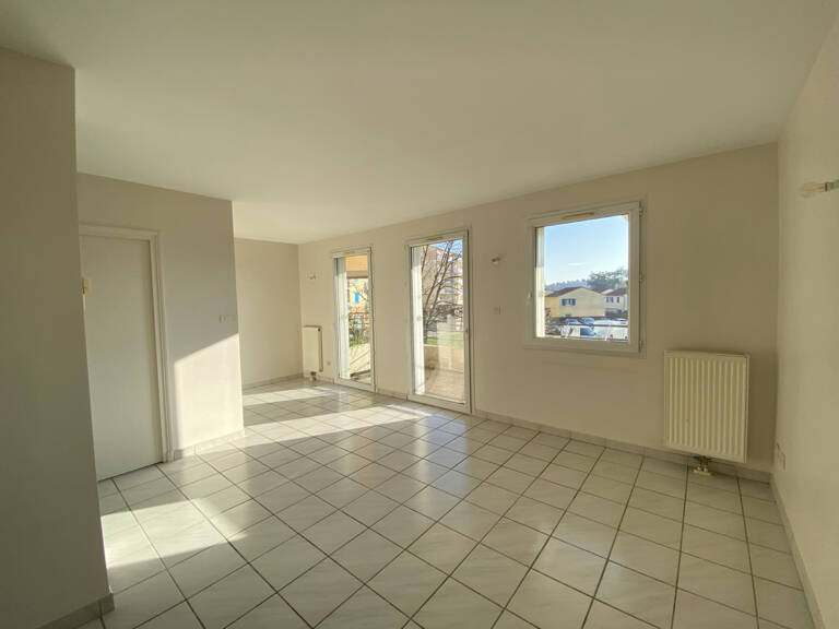 Appartement T1 Avenue de la Gare à Annonay — photo 1