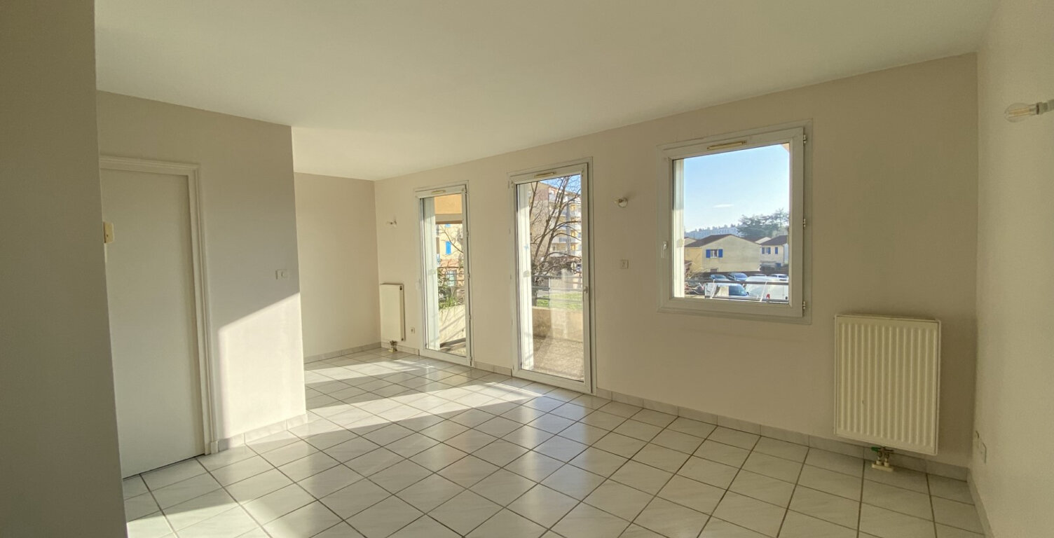Appartement T1 Avenue de la Gare à Annonay — photo 1
