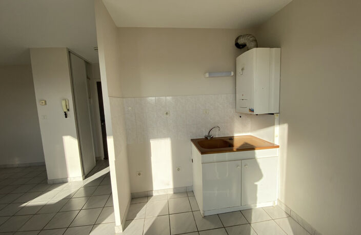 Appartement T1 Avenue de la Gare à Annonay — photo 3