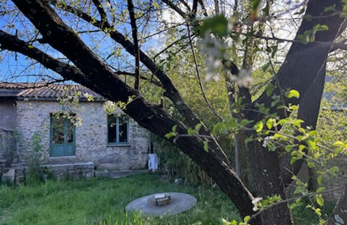 Maison de village 3 chambres avec terrasse et jardin — photo 2