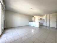 Appartement T3 69 m2 Vidauban — photo 3