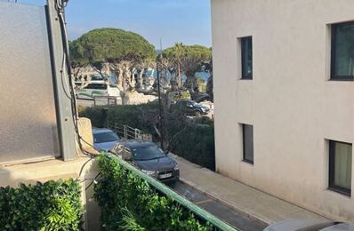 location appartement 650 € CC /mois à proximité de Cuges-les-Pins (13780)