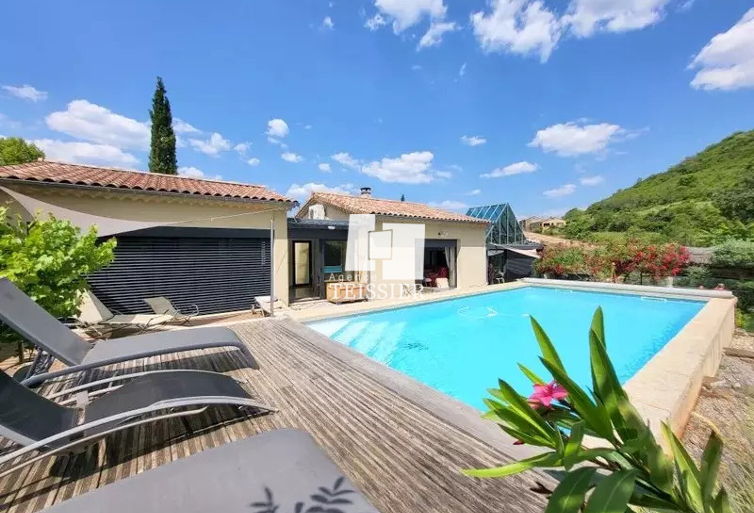 Maison 8 P+C — photo 1