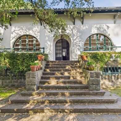 Maison 8 pièces 2730000 €