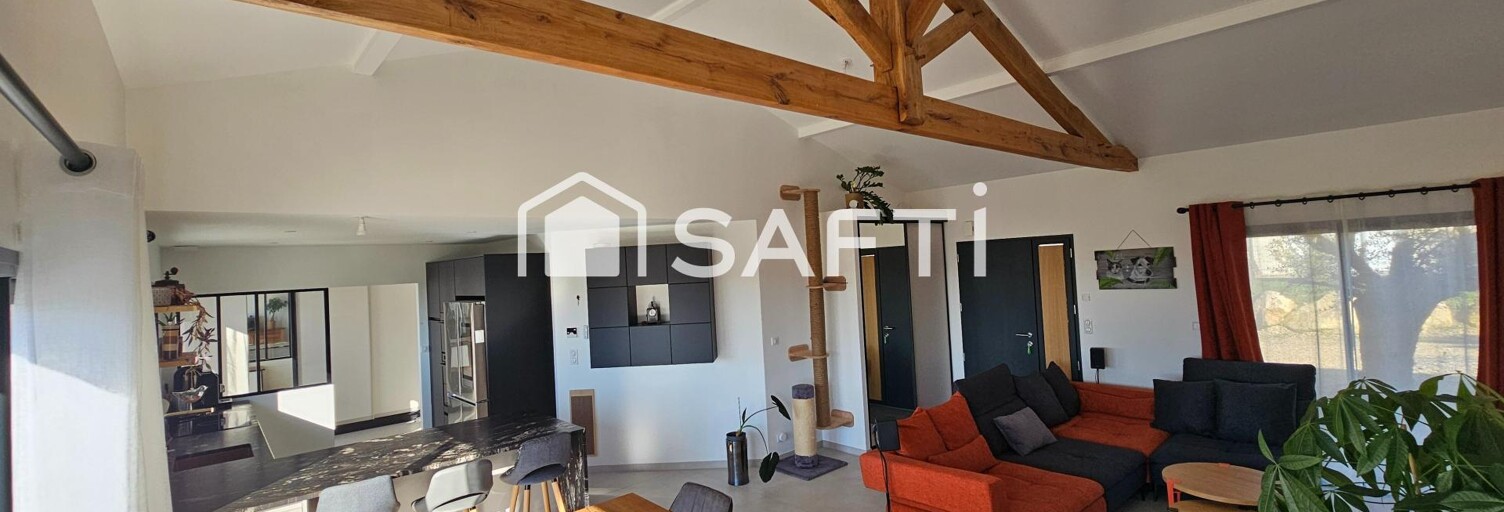 Maison 4 Pièces 121 m² à vendre à Saint-Jean-d'Angély (17400)