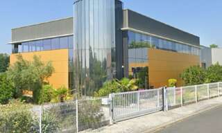 Commerce  2026 m² à vendre à Descartes (37160)