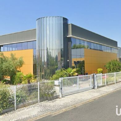 Commerce  1252350 €