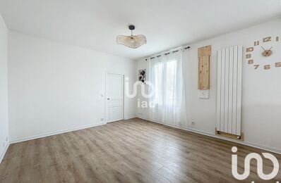 location appartement 860 € CC /mois à proximité de Saint-Pierre-du-Perray (91280)