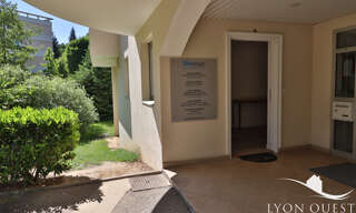 Commerce  88 m² à vendre à Charbonnières-les-Bains (69260)