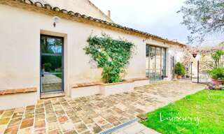 Maison 8 Pièces 335 m² à vendre à Aimargues (30470)
