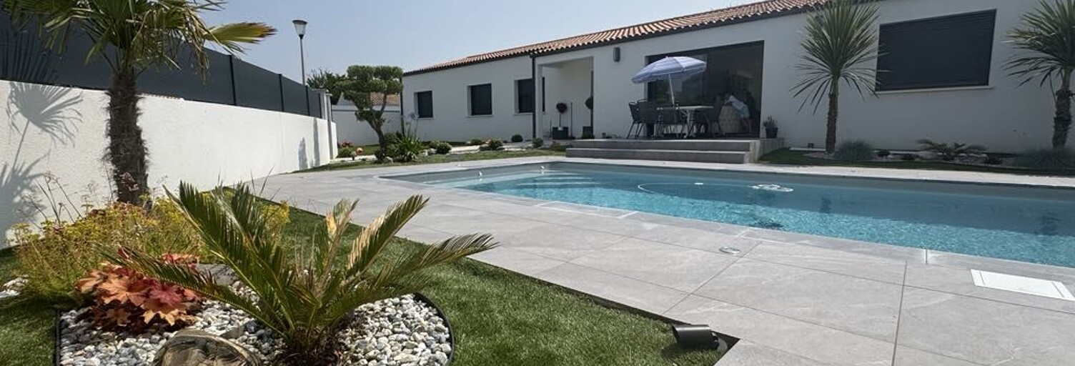 Maison 5 Pièces 149 m² à vendre à Cram-Chaban (17170)