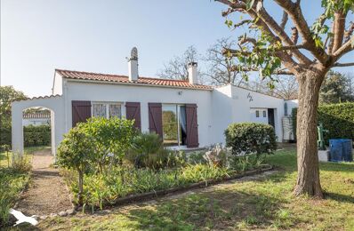 vente maison 275 600 € à proximité de Saint-Denis-d'Oléron (17650)