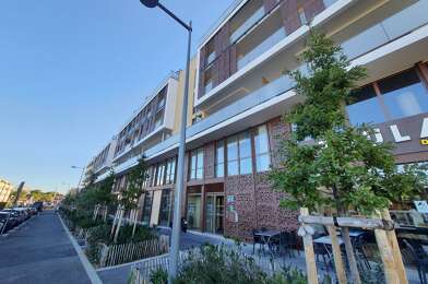 Commerce  300000 €