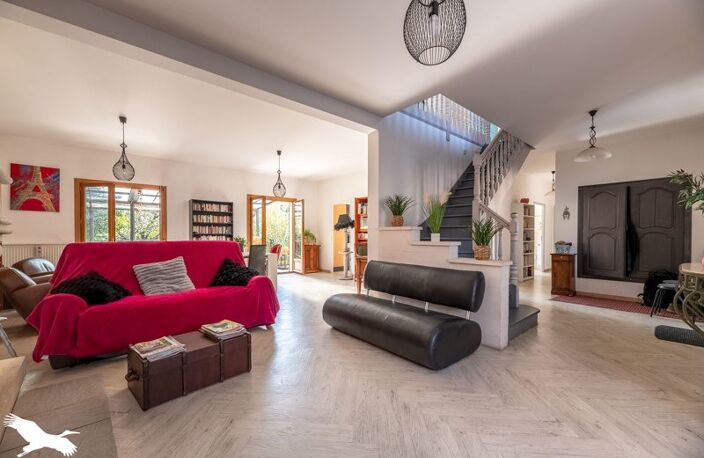 Maison de ville de 7 pièces principales — photo 3