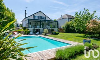 Maison 9 Pièces 300 m² à vendre à La Queue-en-Brie (94510)