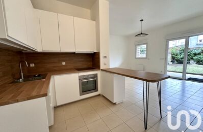 location appartement 1 000 € CC /mois à proximité de Les Lilas (93260)