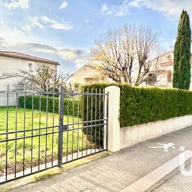 Terrain  185000 €