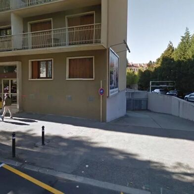 Garage  95 €