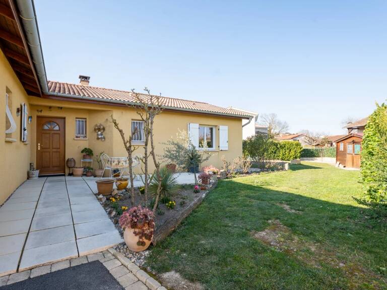 Maison de Plain pied au cœur du Beaujolais — photo 1
