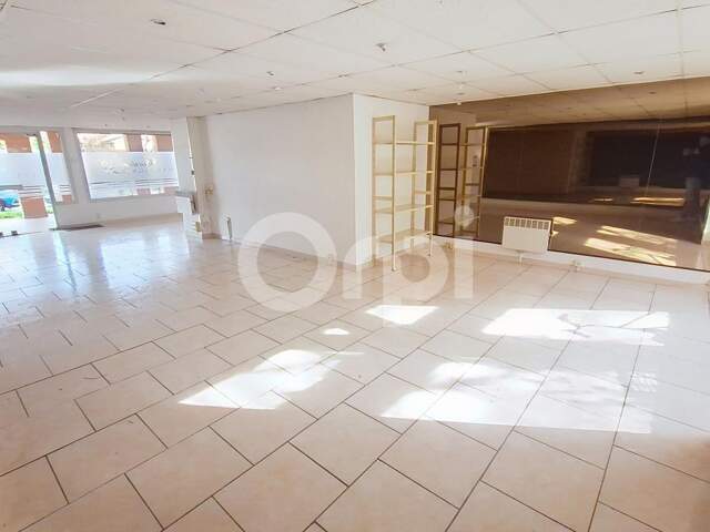 Bien Commercial À Vendre — photo du bien