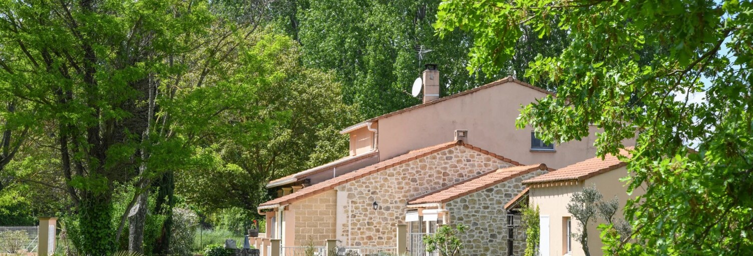 Maison 12 Pièces 242 m² à vendre à Uzès (30700)