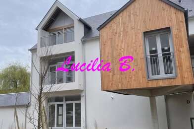 Appartement 5 pièces 1110 €