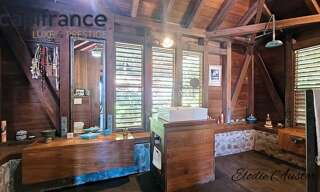 Maison 8 Pièces 261 m² à vendre à Terre-de-Bas (97136)