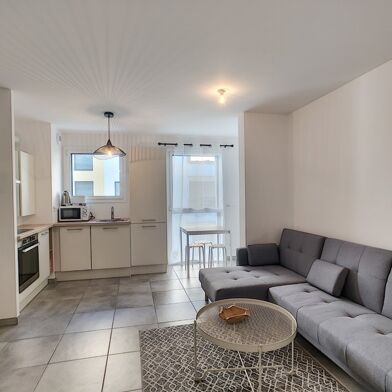 Appartement 2 pièces 1300 €