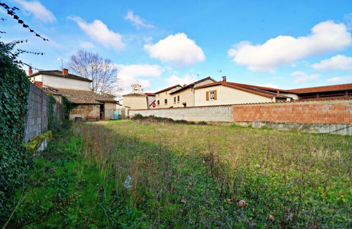 Terrain Constructible - 490m² - Dépendance — photo 2