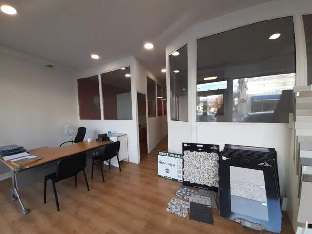 Bien Commercial - Bureaux  À Louer BOURGOIN Centre — photo du bien