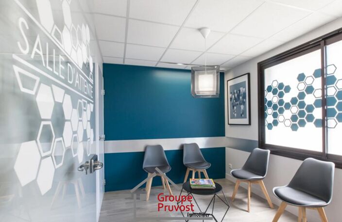 Vente commerce  107 m² Sathonay-Camp (69580) — photo 3