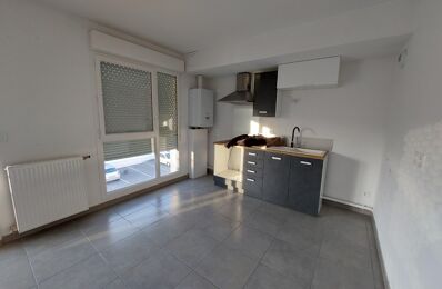 location appartement 635 € CC /mois à proximité de Meyzieu (69330)