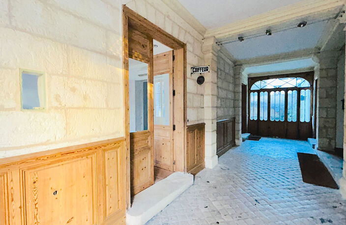 A VENDRE APPARTEMENT DE STANDING DE 64 M2 - JONZAC CENTRE — photo 2