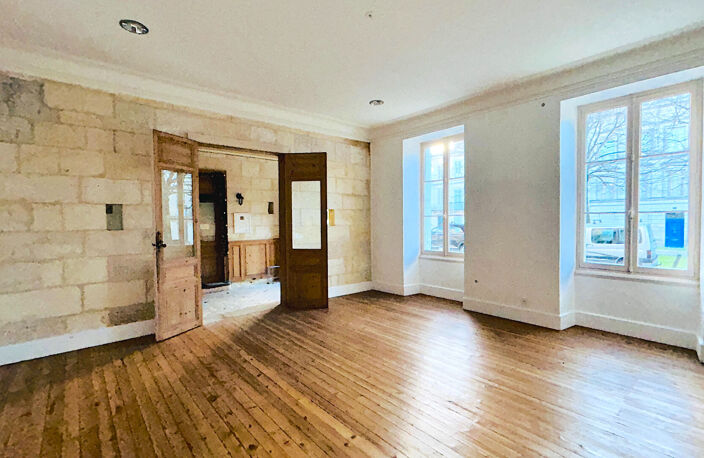 A VENDRE APPARTEMENT DE STANDING DE 64 M2 - JONZAC CENTRE — photo 3