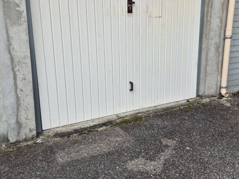 Parking / box Grenoble 15 m2 — photo 1