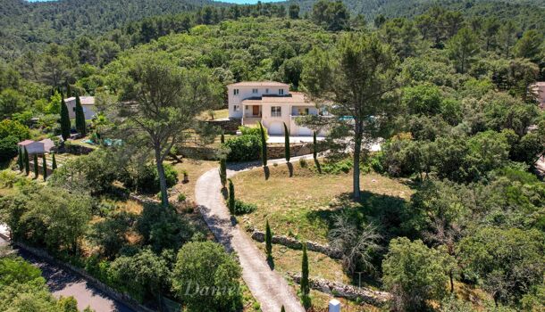 Villa / Maison 6 pièces  à vendre Solliès-Toucas 83210
