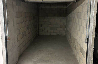 garage  pièces 13 m2 à louer à Vence (06140)