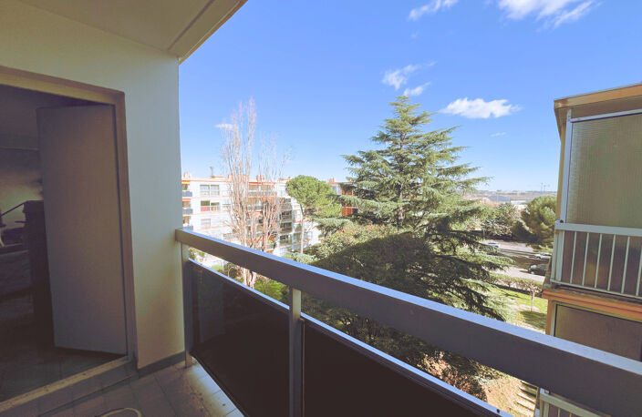 Montpellier- Saint-Cleophas-Superbe T4 de 90 m2 - dernier ét — photo 2