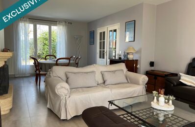 maison 6 pièces 132 m2 à vendre à Le Mesnil-Saint-Denis (78320)