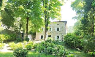 Maison 11 Pièces 528 m² à vendre à Vallées-d'Antraigues-Asperjoc (07600)
